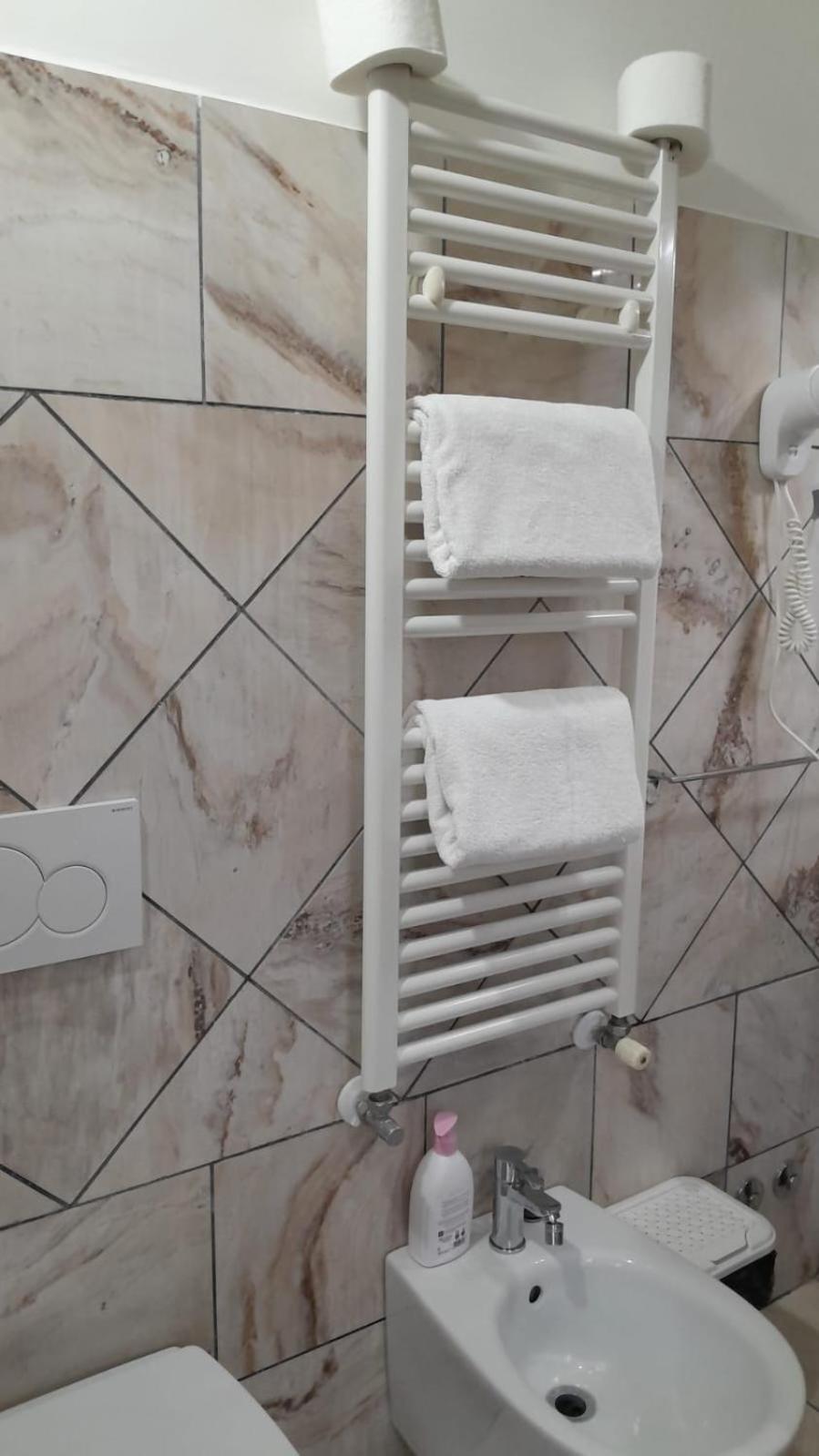 Rainbow Sweet Rooms Valmontone Εξωτερικό φωτογραφία